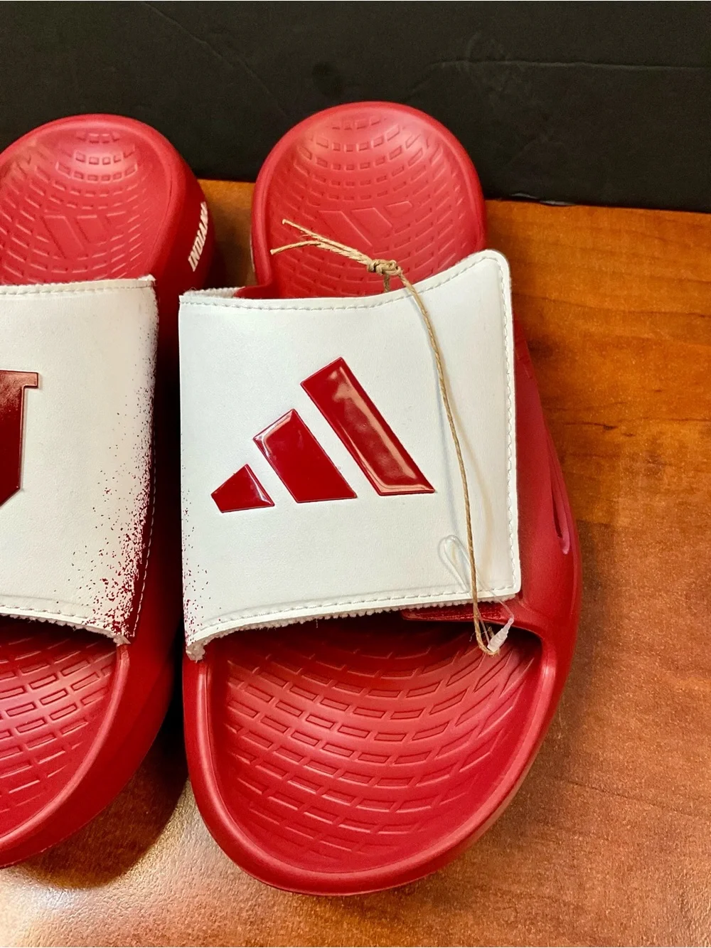 Unisex Adidas Crimson Indiana Hoosiers Lightweight Slide Sandals, Women’s Size 8